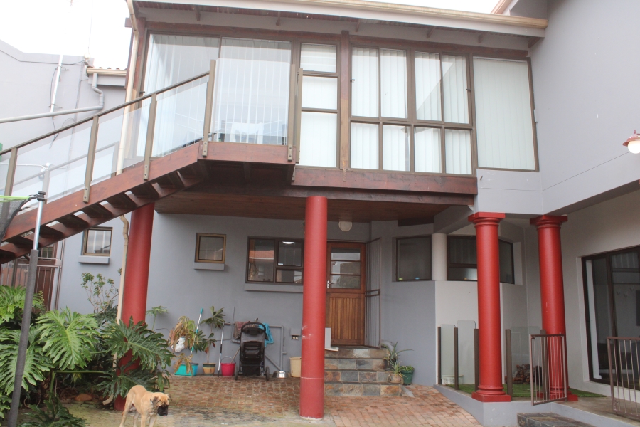 4 Bedroom Property for Sale in Stilbaai Wes Western Cape